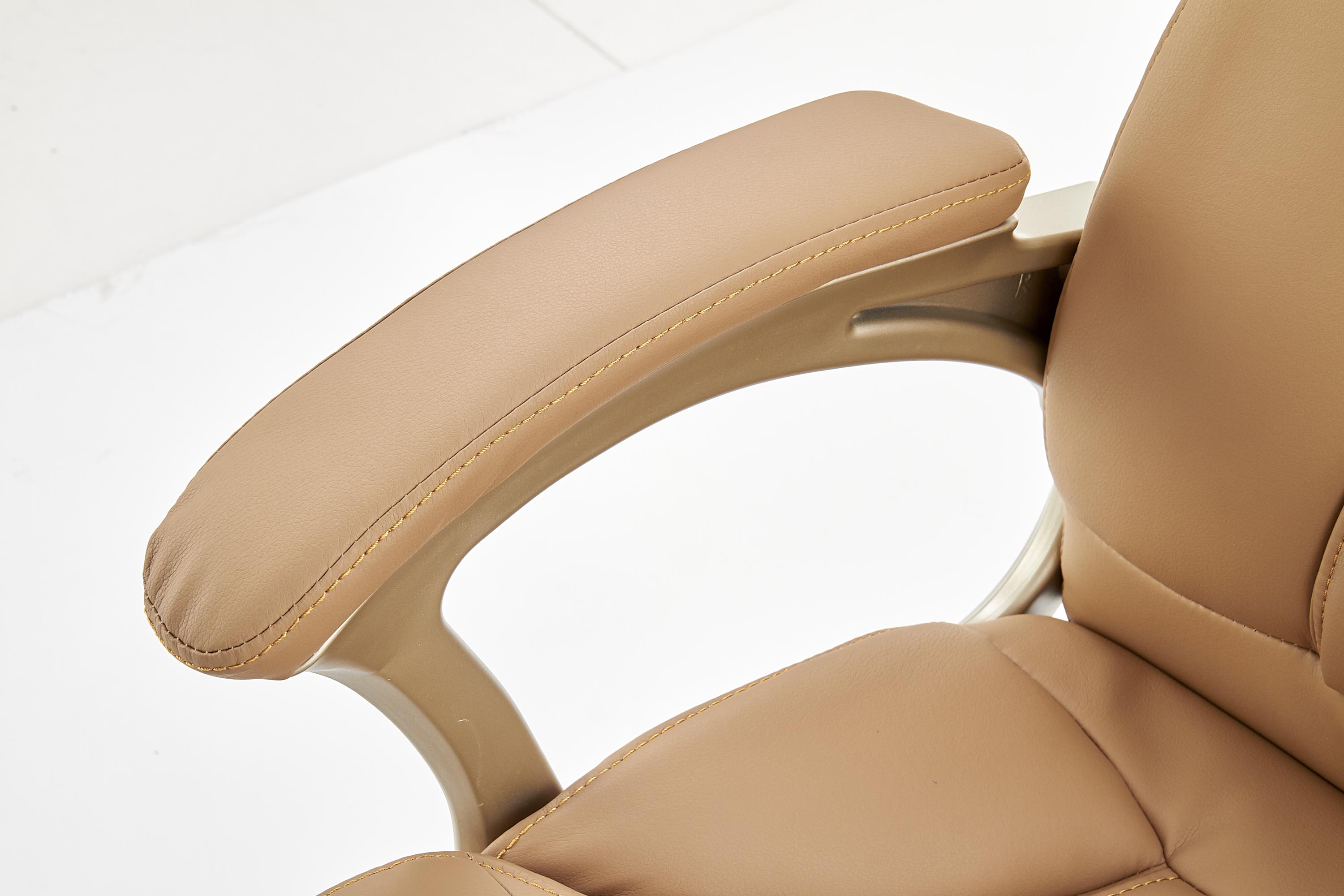 DESMOND kancelárska stolička béžová