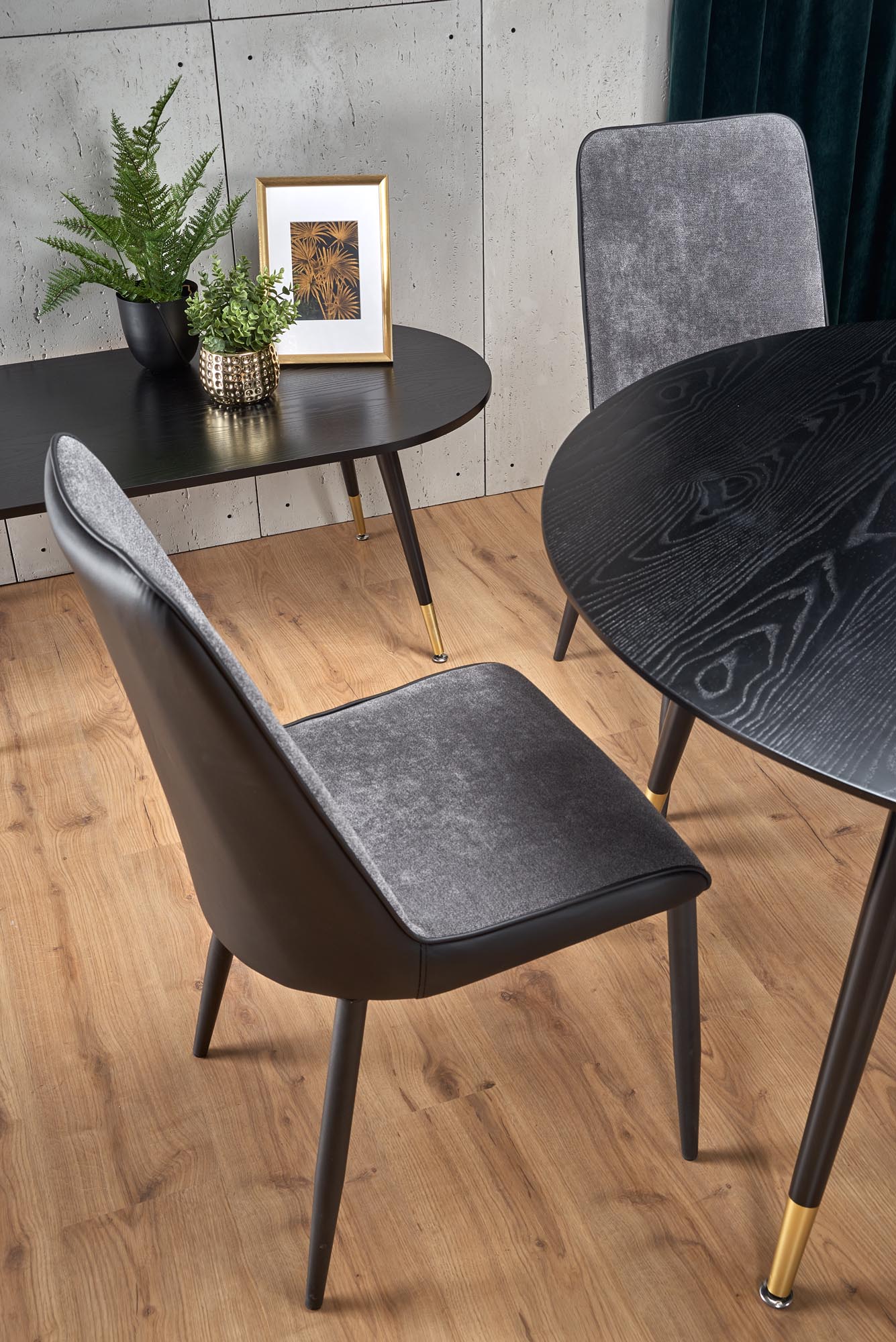 EMBOS stôl čierna / zlatá