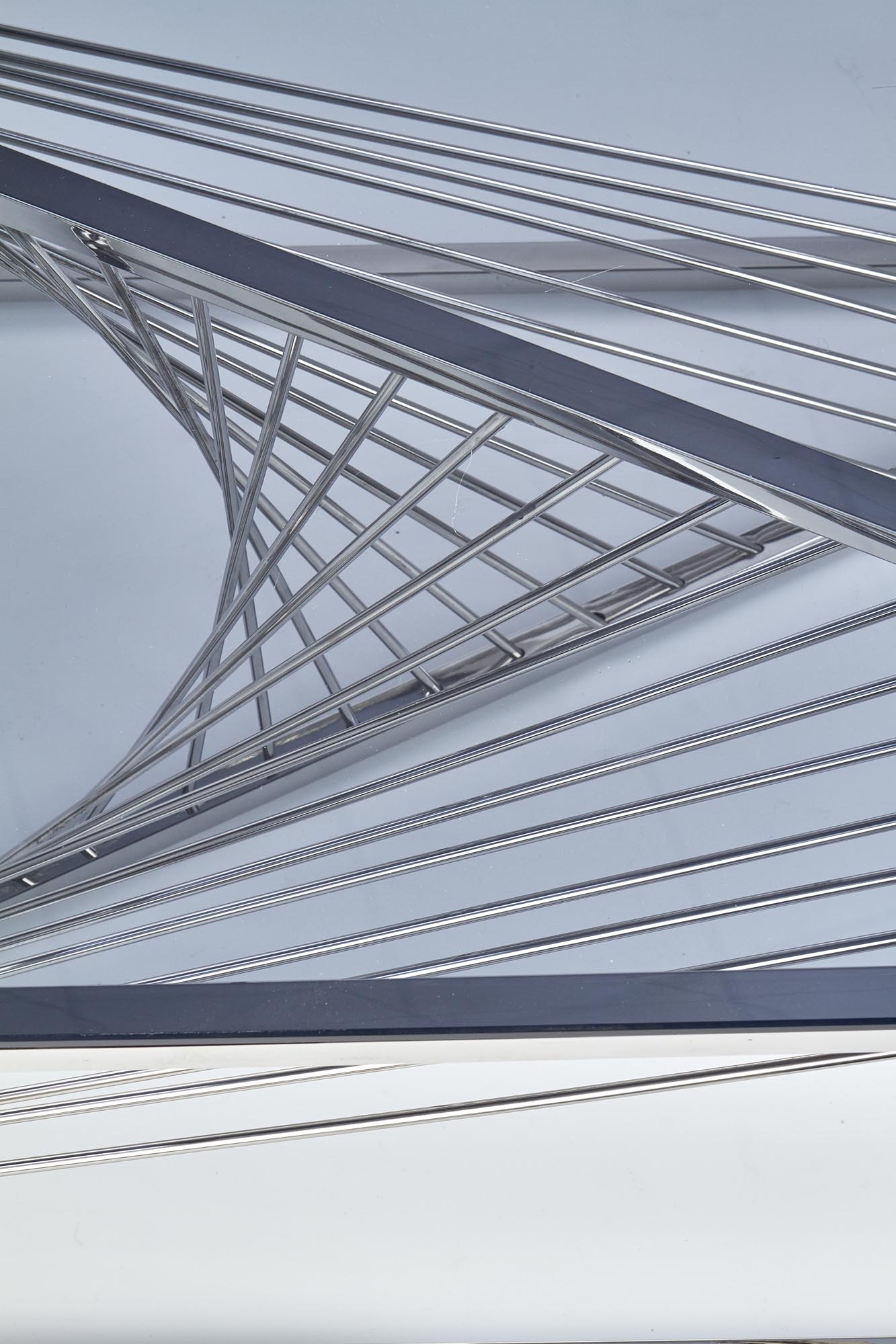 INFINITY konferenčný stolík, konštrukcia - strieborná, sklo - dymové