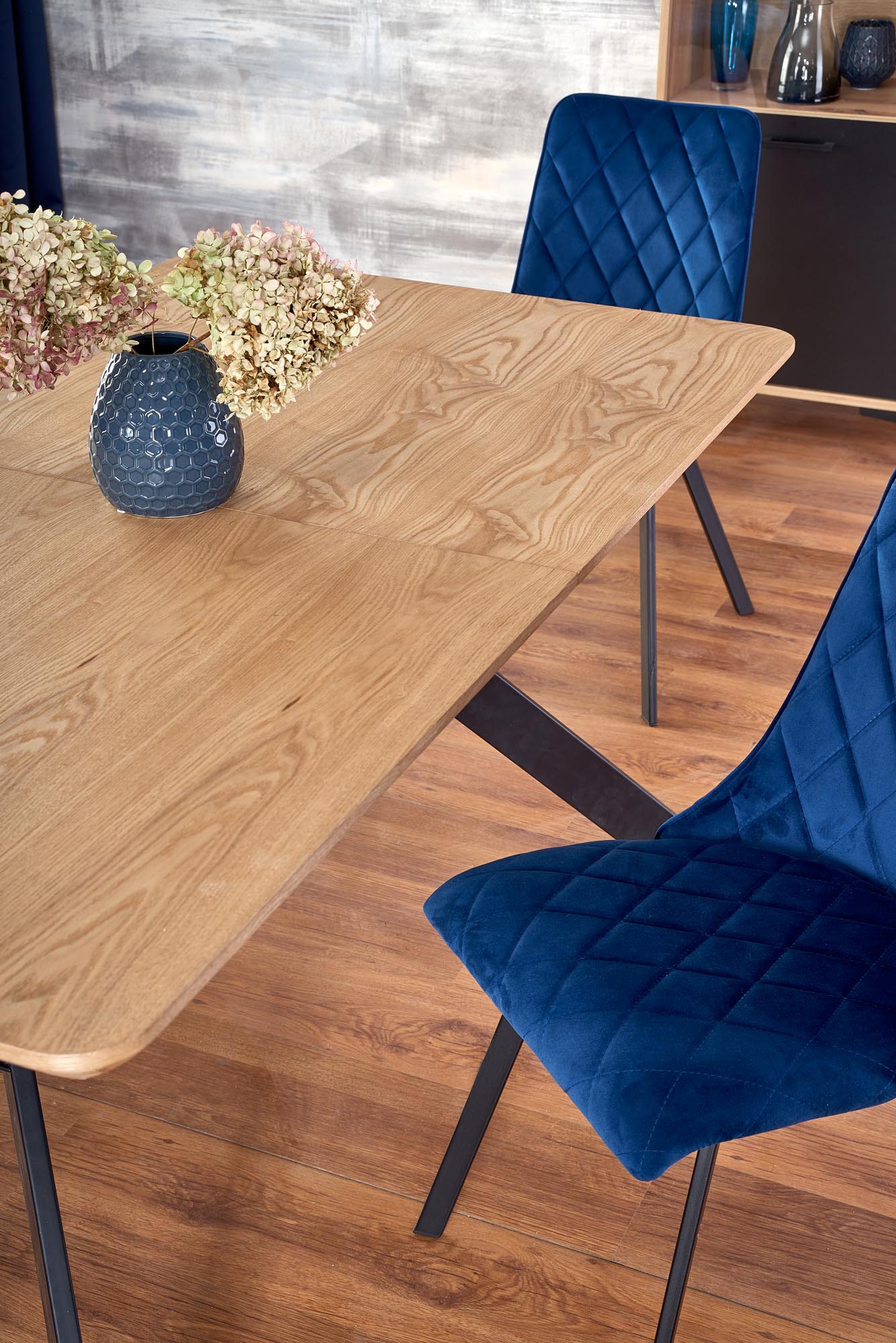 BACARDI rozkladací stôl dub prírodný / čierny