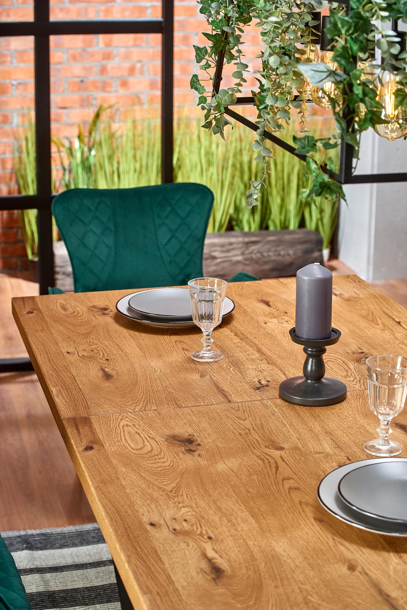 MASSIVE rozkladací stôl 160-250x90x77 cm svetlý dub/čierny