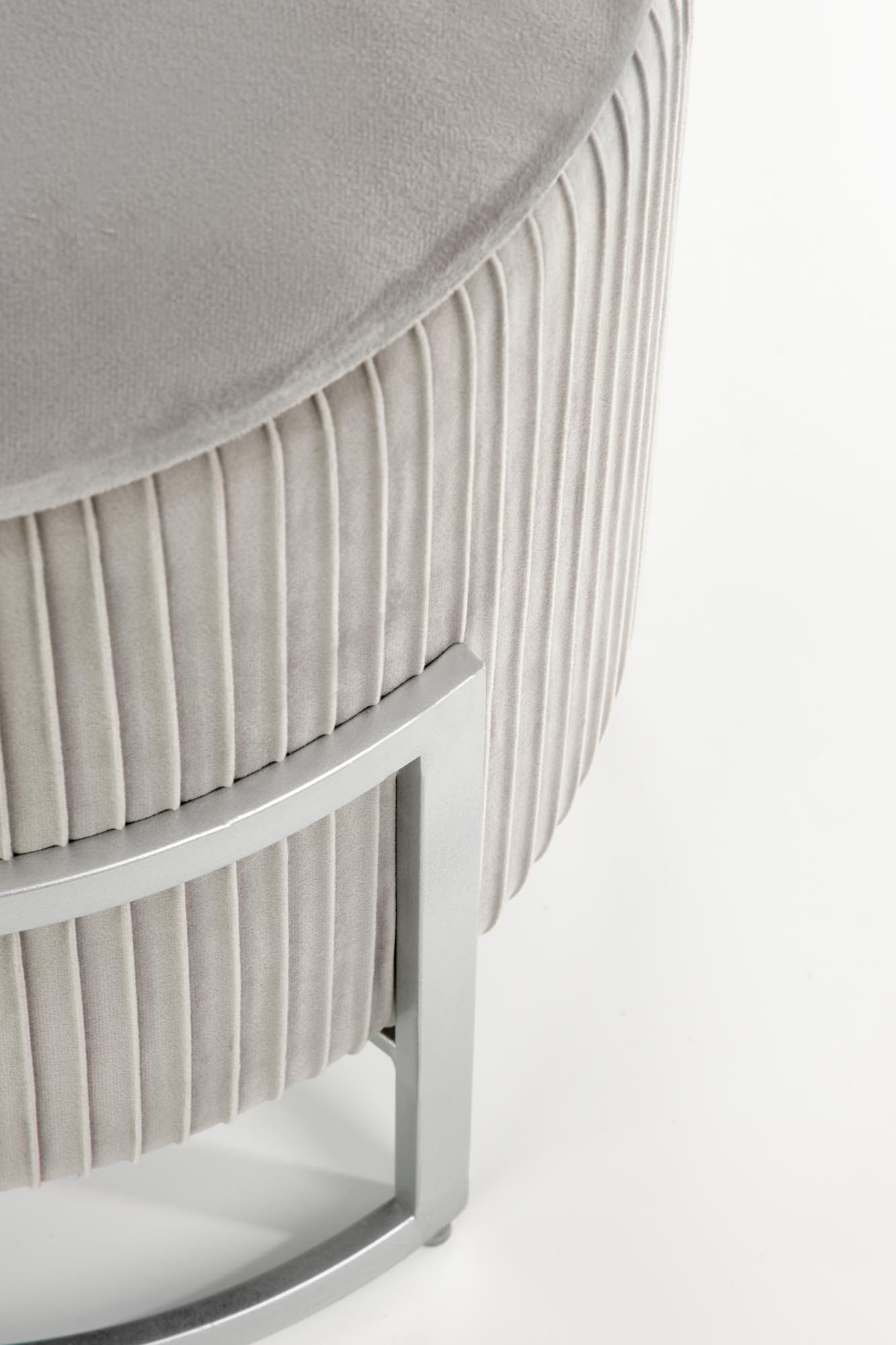 CRICKET taburet svetlo šedý