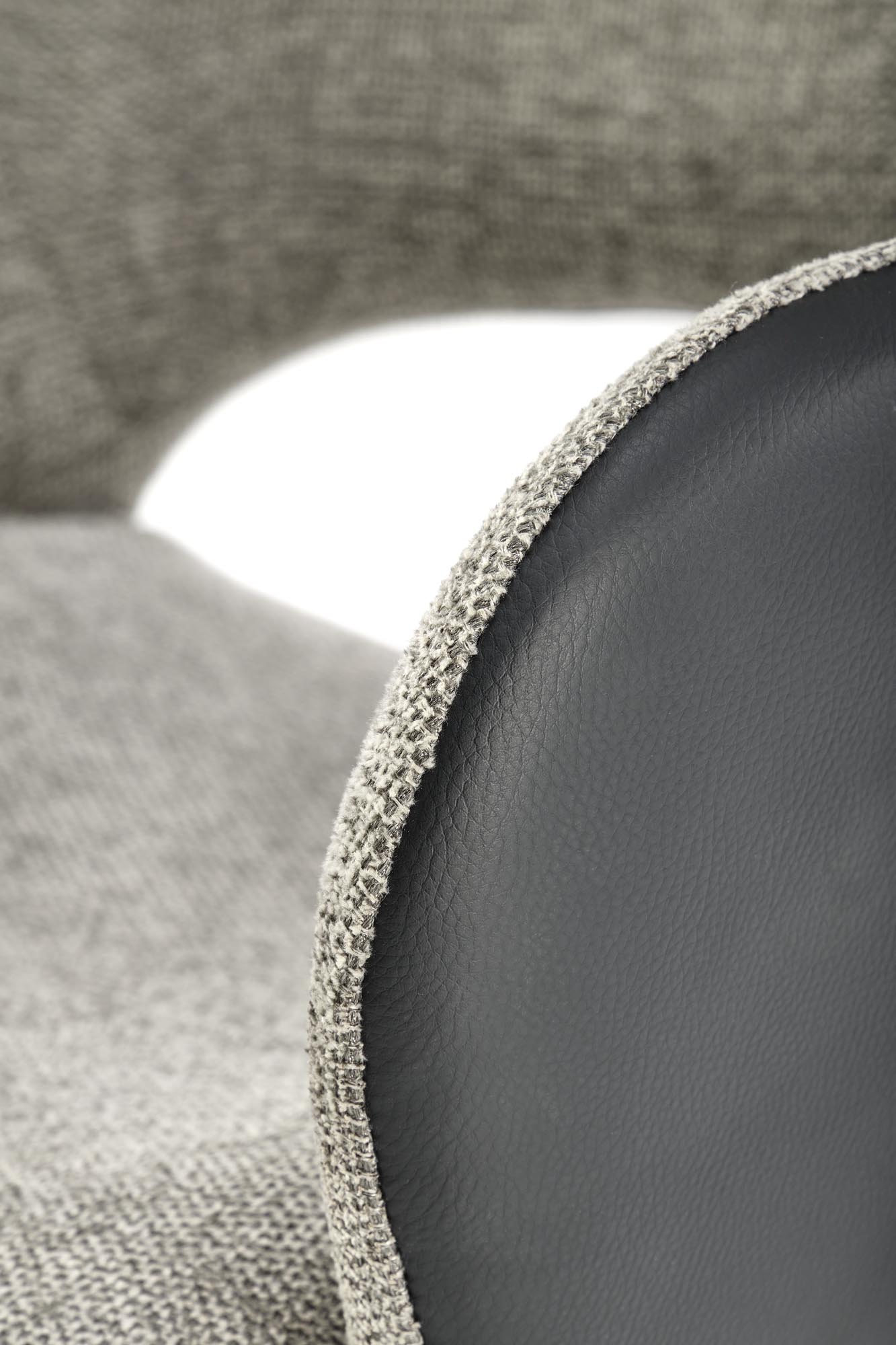 K494 stolička šedá/čierna