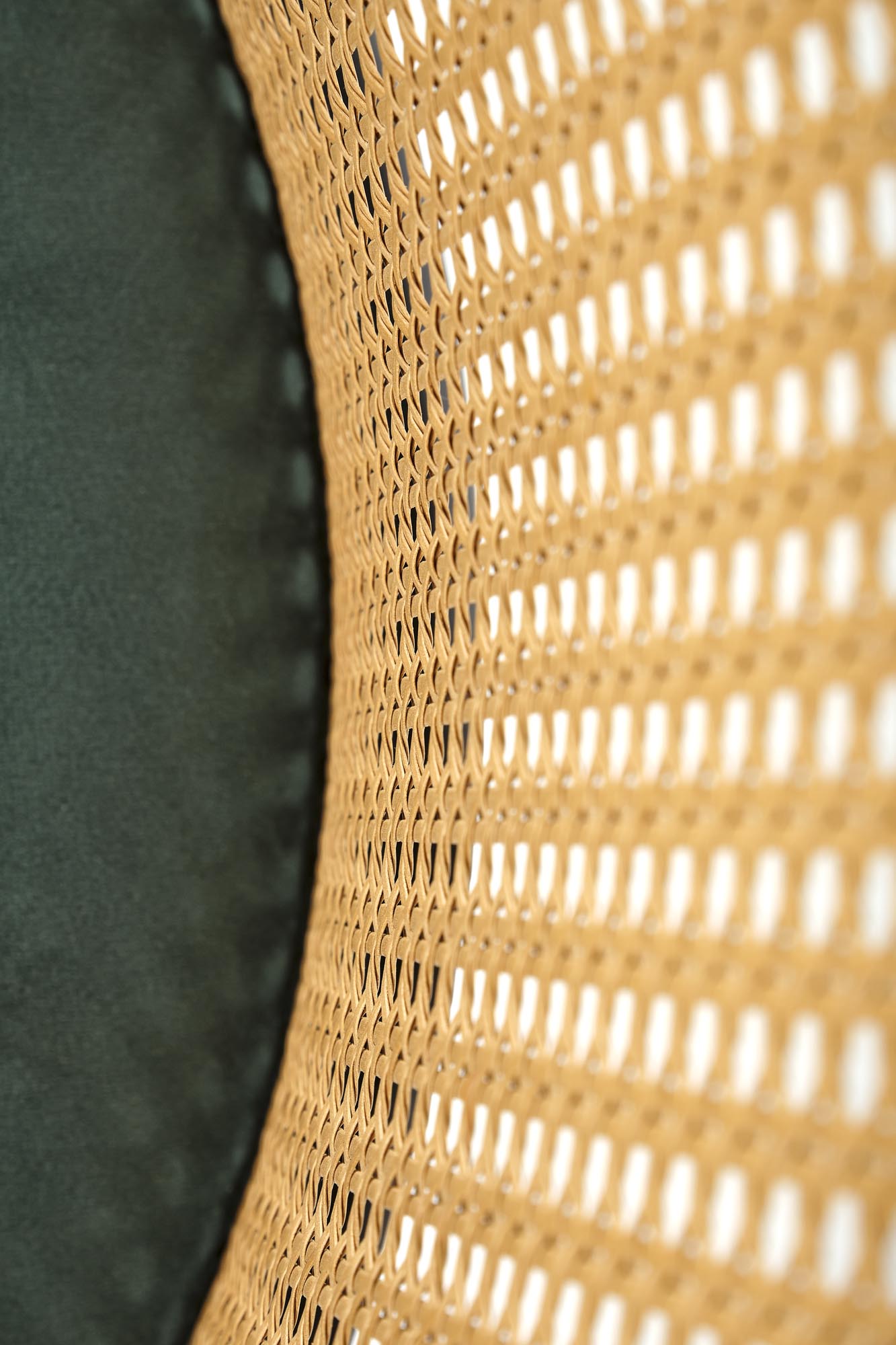 K508 stolička tmavo zelené