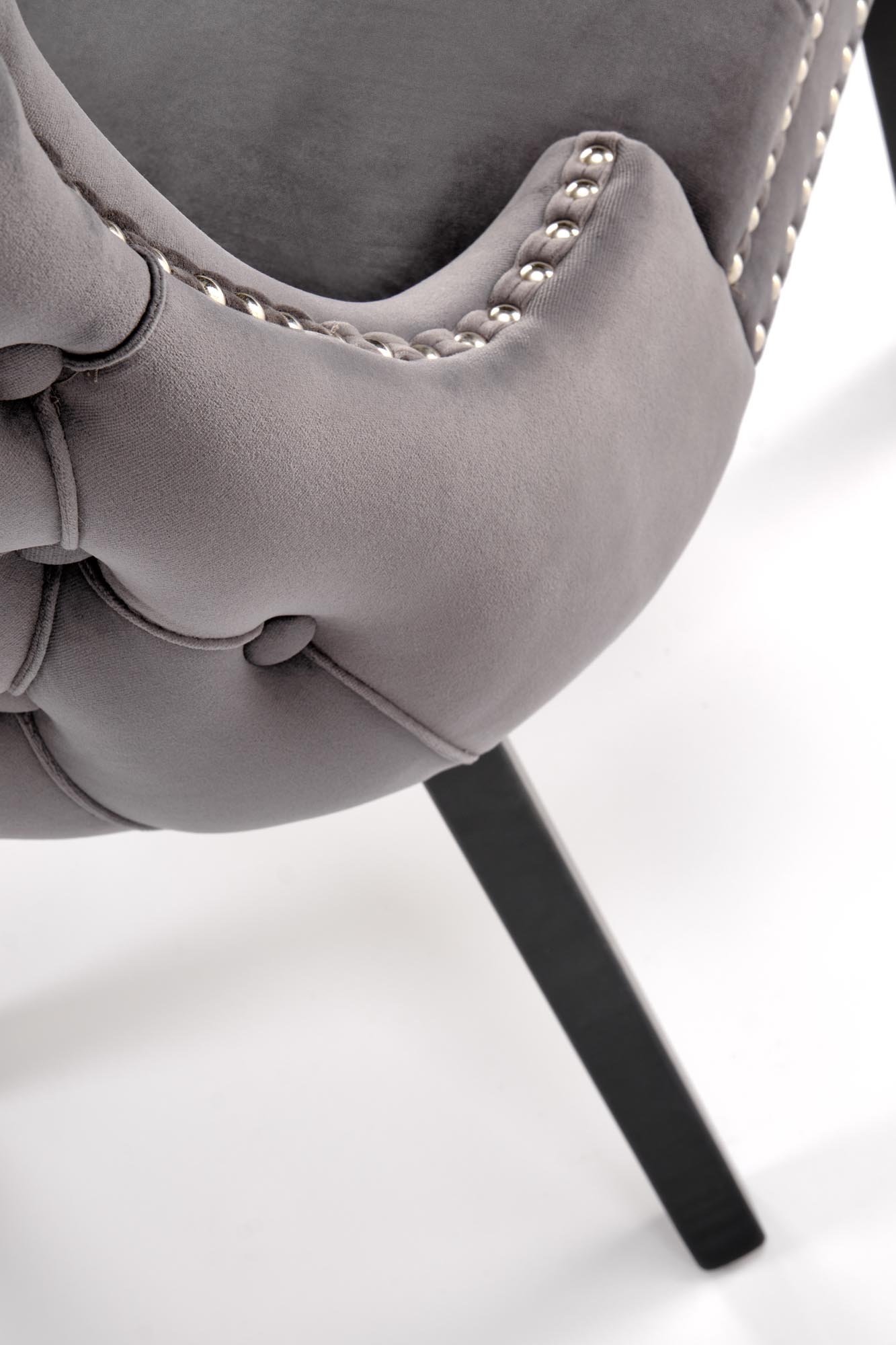 ALDA jedálenská stolička, masívne drevo/látka velvet, sivá - NA SKLADE!