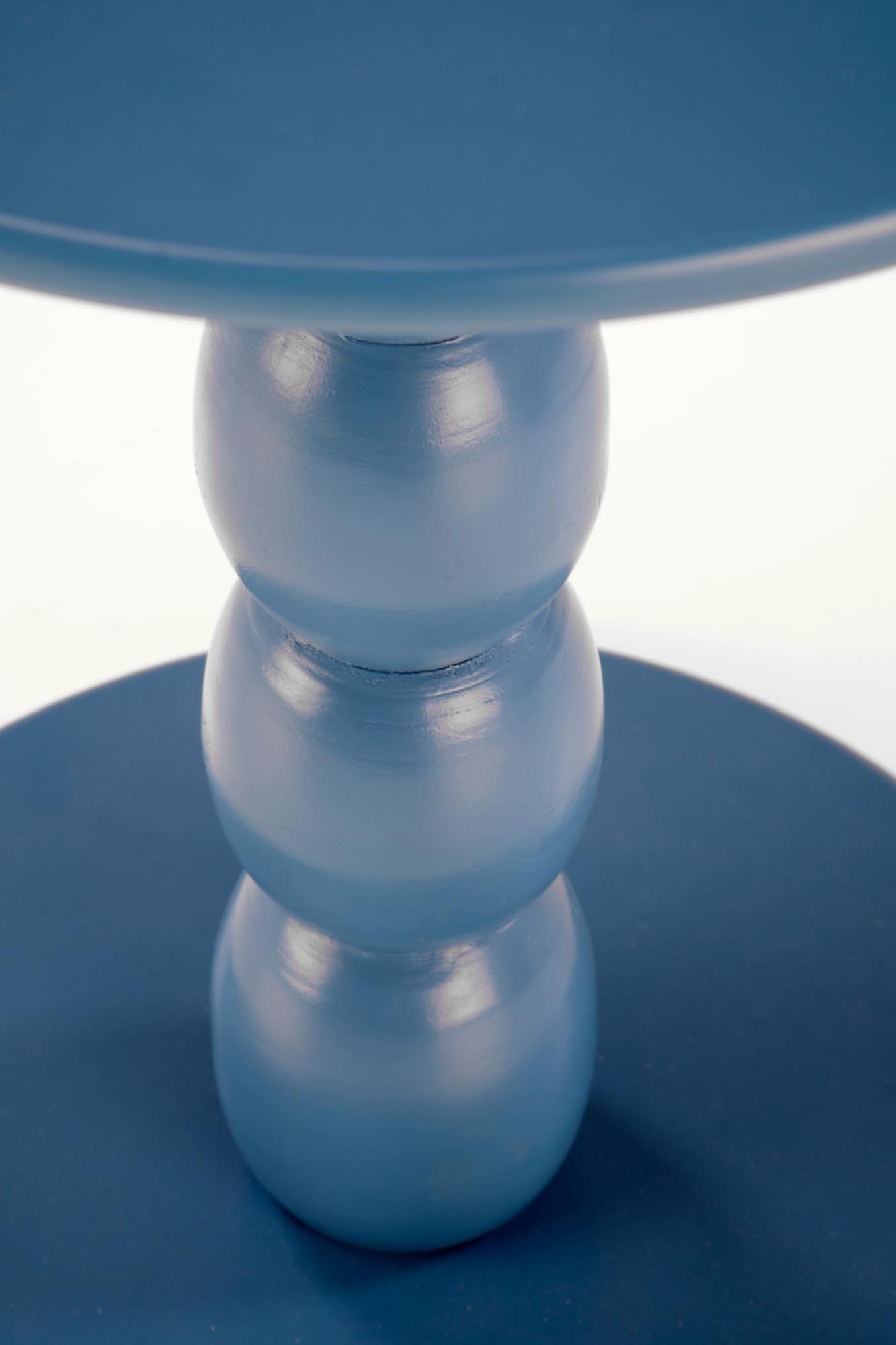 CIRILLA konferenčný stolík 40/47cm, lakovaná MDF/masívne drevo, modrá