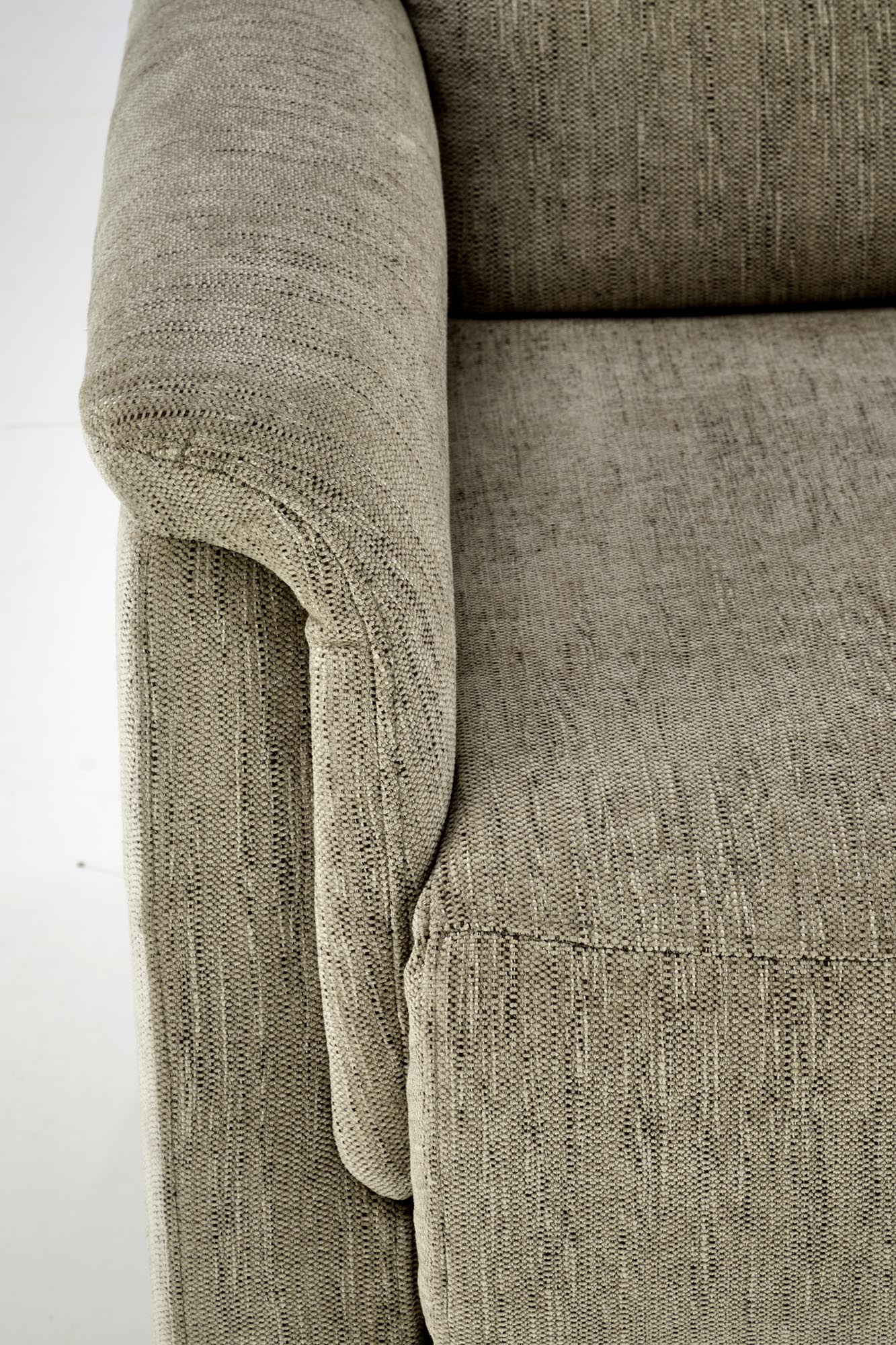 JAMAL elektrické polohovacie kreslo s USB,látka ODIN  - olivová