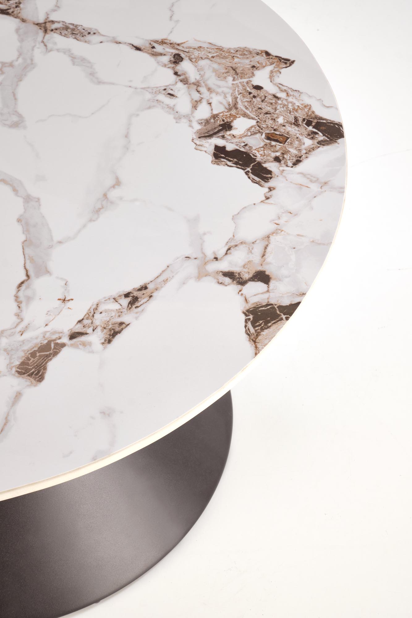 GORETTI konferenčný stolík okrúhly 80/42cm, oceľ/mramor, biela/čierna