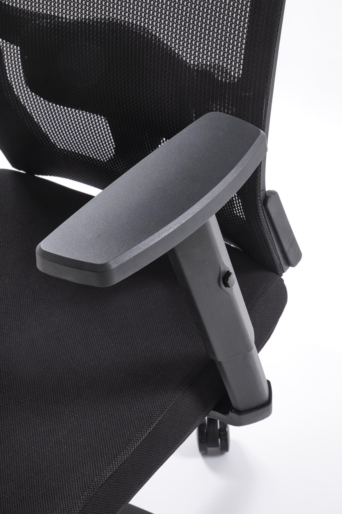 MASON kancelárske kreslo otočné s mechan.MULTIBLOCK,sieťka čierne