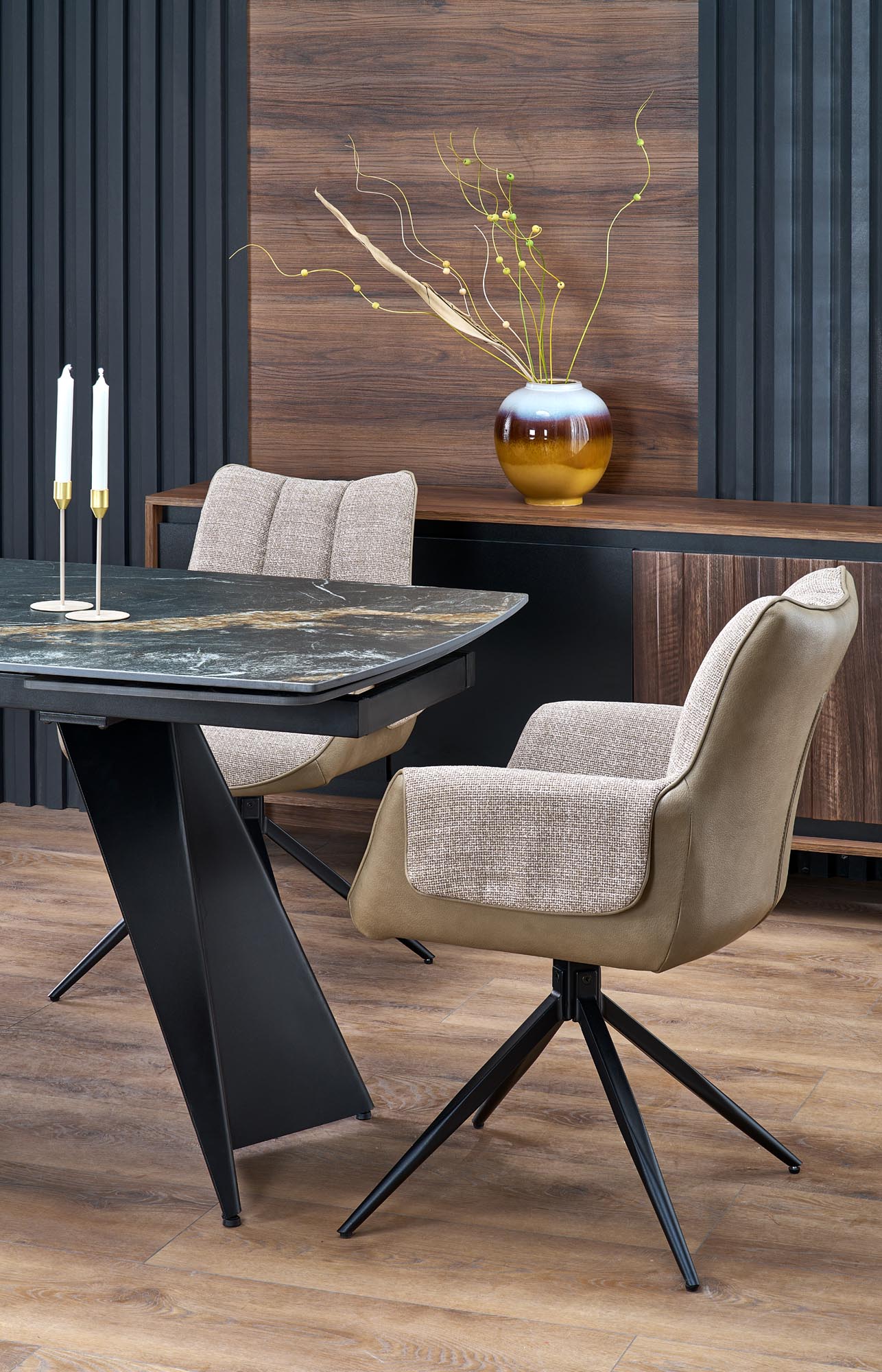 Rozkládací jídelní stůl ARMANI Halmar (foto 18)