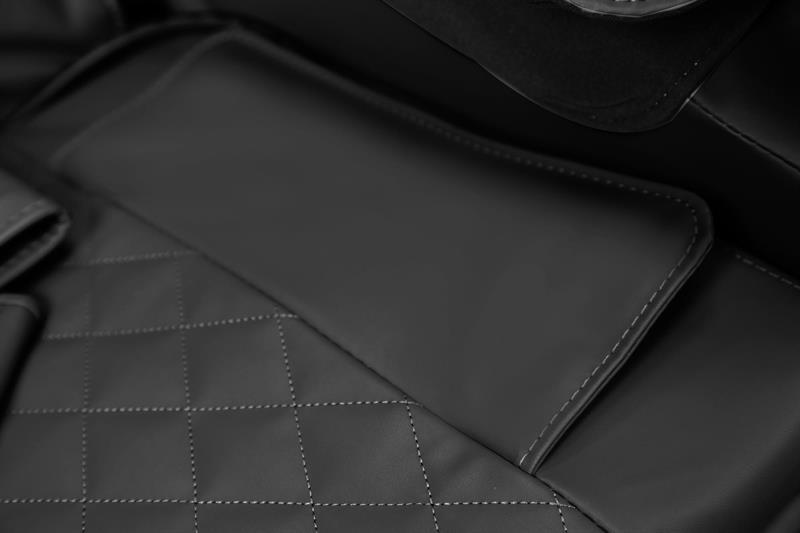 SOLARIA oddychové kreslo polohovacie elektrické+20 prog., ekokoža čierna